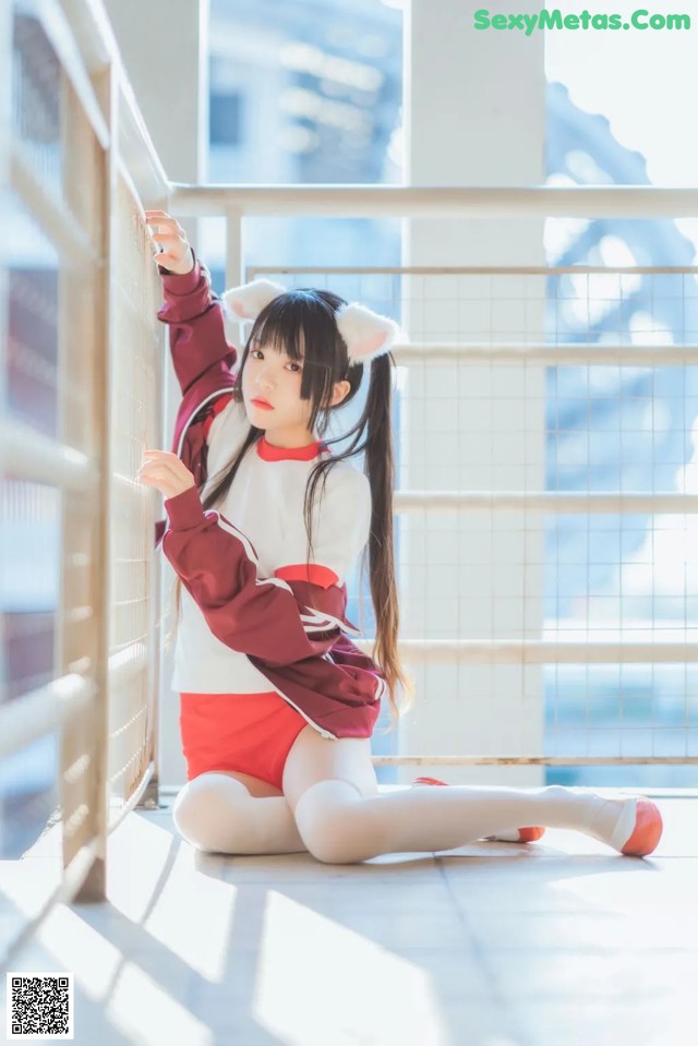 Coser @ 桜 桃 喵 Vol.091: 红色 体操服 (44 photos) No.0abc60