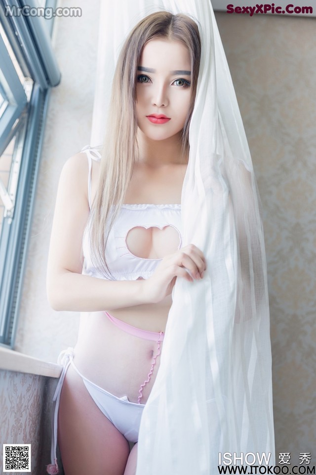 ISHOW No.076: Model SweeTT (甜甜) (31 photos) No.4cb179