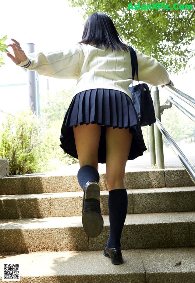 Ayana Nishinaga - Poeno Oldman Pantyjob No.20e3a5